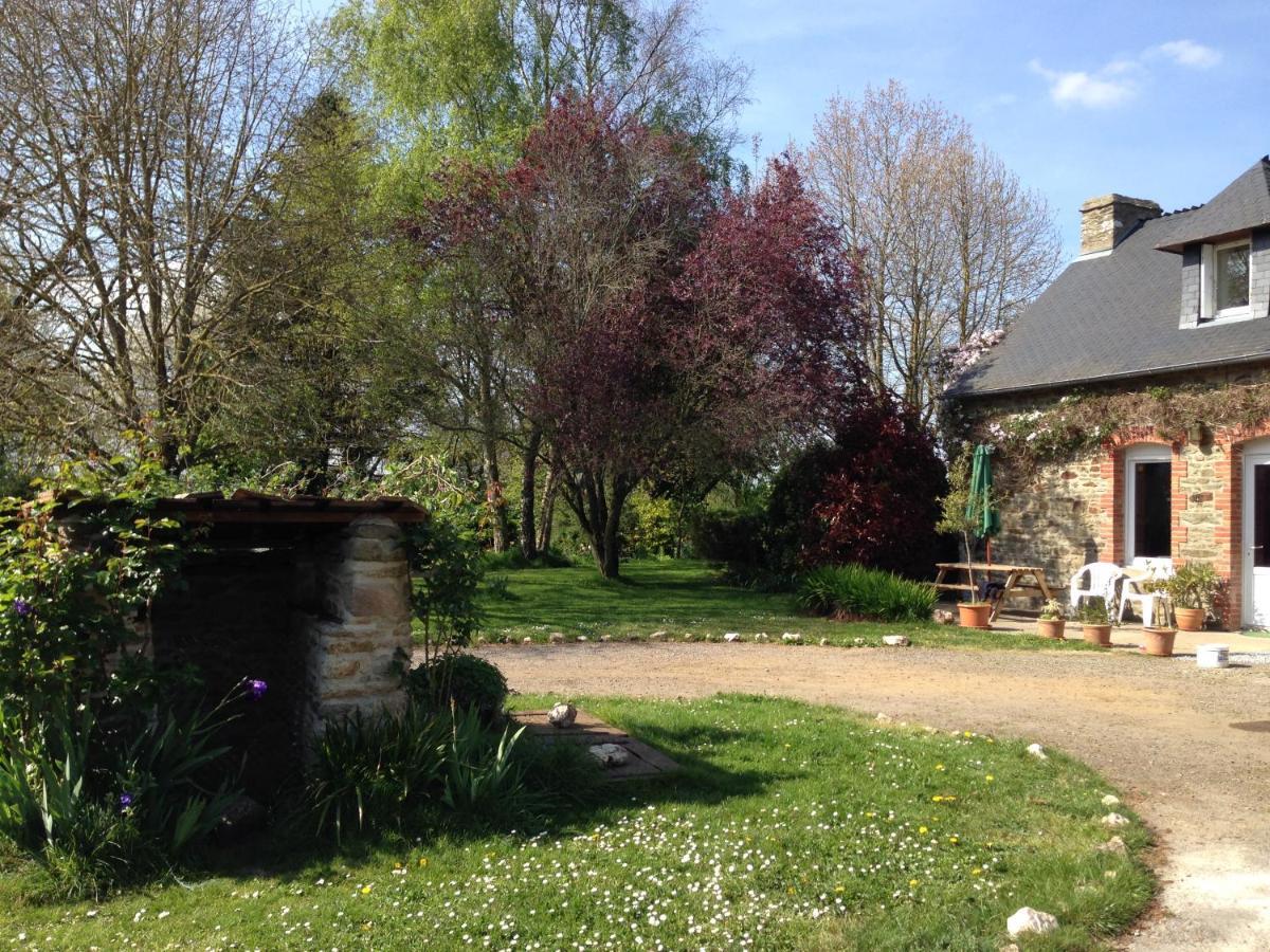 La Ville De Mainguy Josselin Buitenkant foto