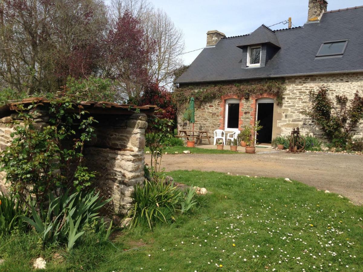 La Ville De Mainguy Josselin Buitenkant foto